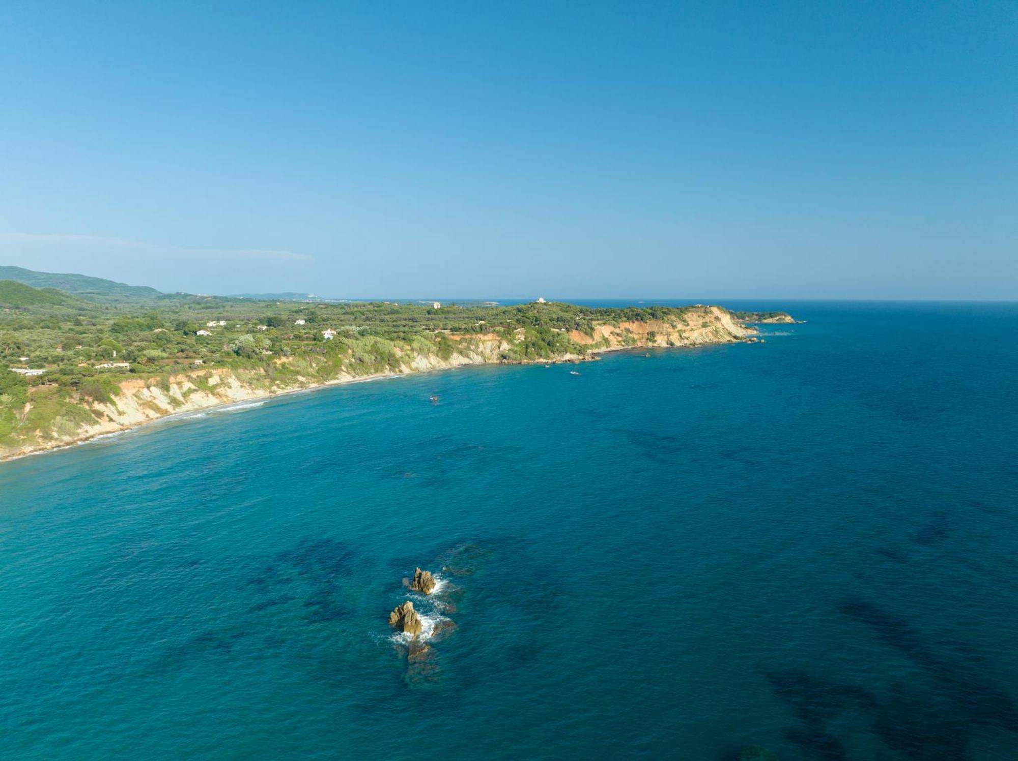 Villa Angela Ágios Matthaíos Bagian luar foto