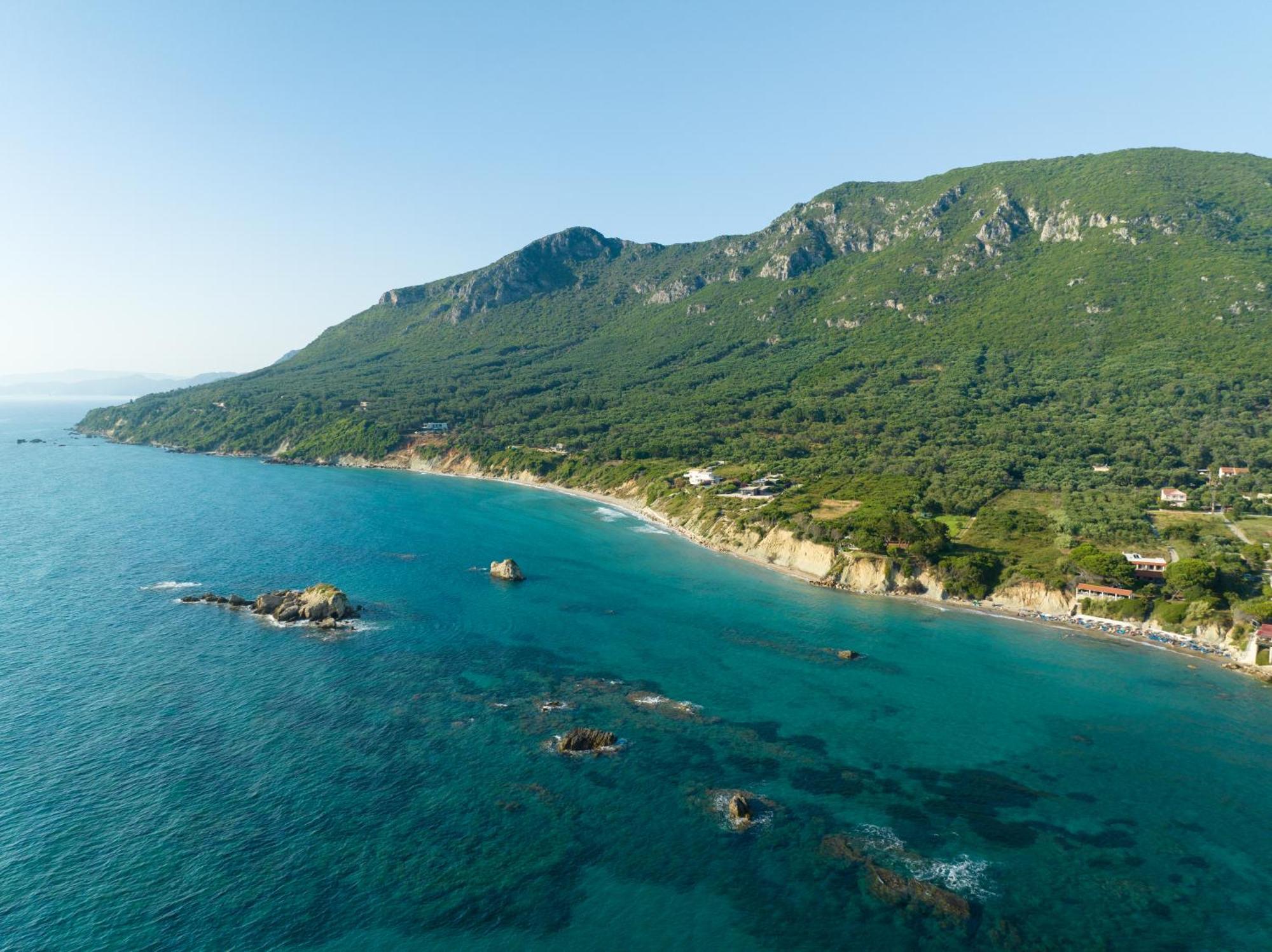 Villa Angela Ágios Matthaíos Bagian luar foto